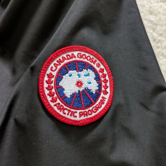 Canada Goose Stanhope Jacket in Black, Medium - Picture 5 of 12